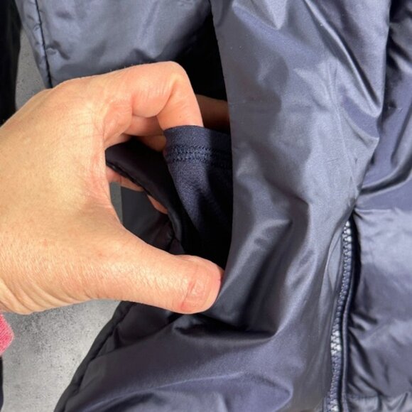 Lululemon Layer Up Jacket Indigo Blue Size 6 Puffer Reversible Lightweight Coat - Picture 12 of 16